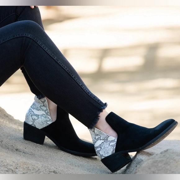 Mercy Made Jillian Bootie Vegan Black Size 6.5 - Picture 2 of 15